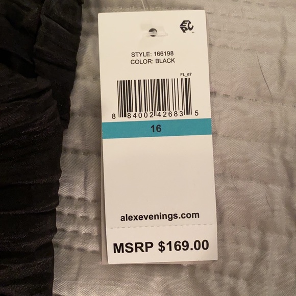 Alex Evenings size 16 trumpet gown with small train.It fits like a 14. - Picture 6 of 6